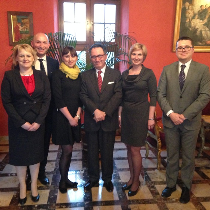 Ambasador Raoul Delcorde odwiedził Centrum w Podzamczu