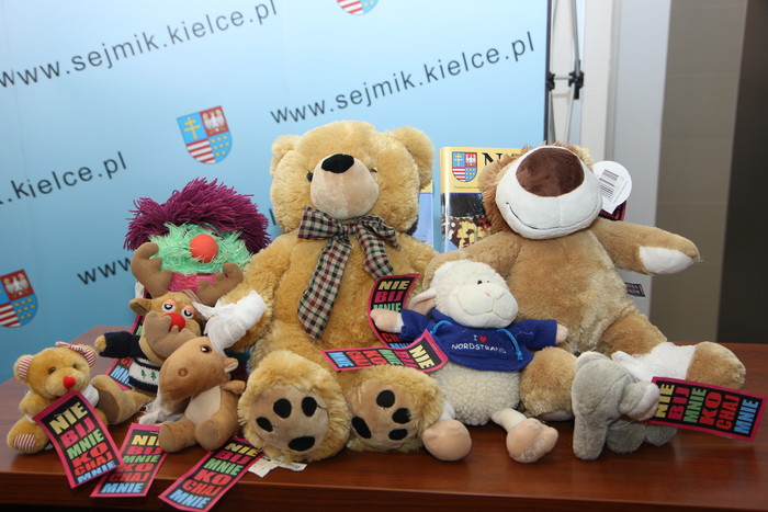 „Nie bij mnie, kochaj mnie”. Misie namawiały