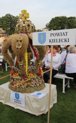 Wieniec powiatu kieleckiego będzie reprezentował Świętokrzyskie na Dożynkach Prezydenckich