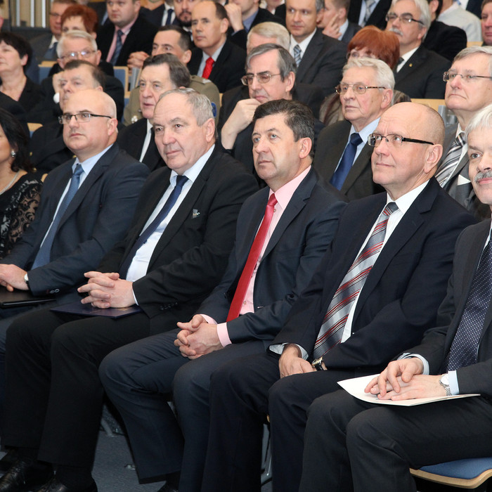 Tytuł doktora honoris causa Politechniki Świętokrzyskiej dla profesora ze Śląska