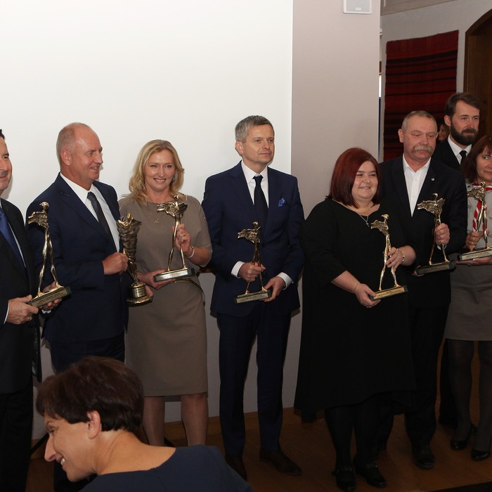 Statuetki „Wędrowca Świętokrzyskiego” wręczone podczas święta turystyki
