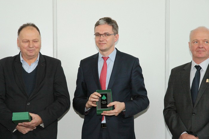 O sytuacji na rynku owoców i warzyw podczas konferencji w Targach Kielce