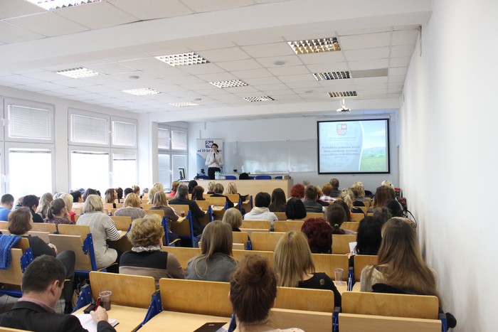 O substancjach psychoaktywnych podczas spotkania w Ostrowcu Świętokrzyskim