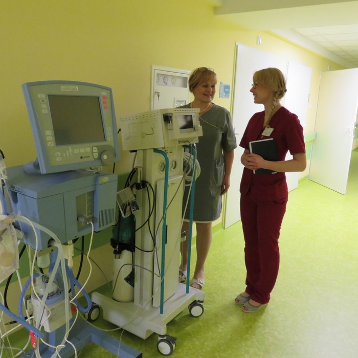 Szpital Zespolony w Kielcach wzbogacił się o sprzęt do ratowania życia noworodków