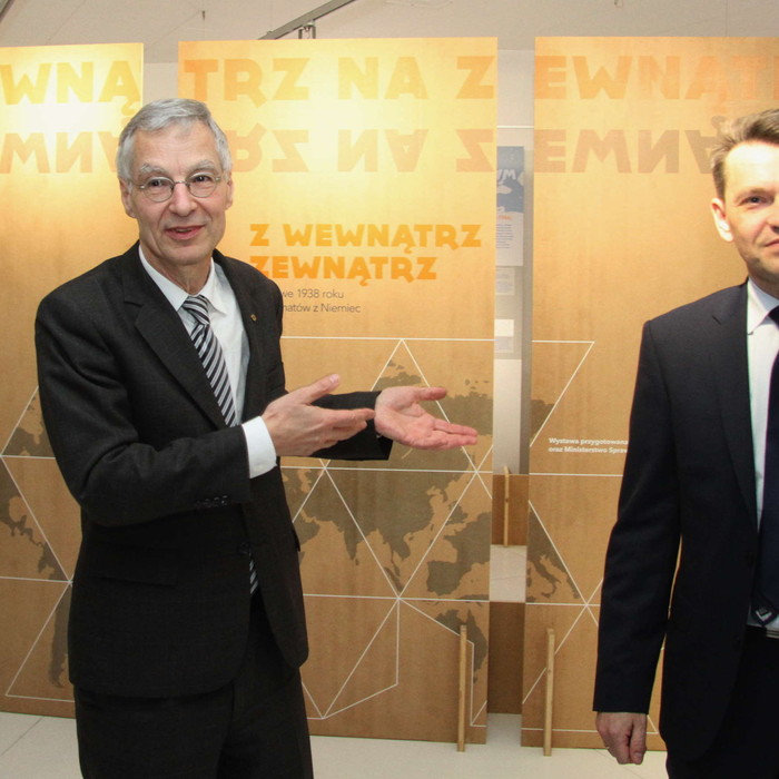 Wernisaż wystawy w Muzeum Dialogu Kultur z udziałem konsula