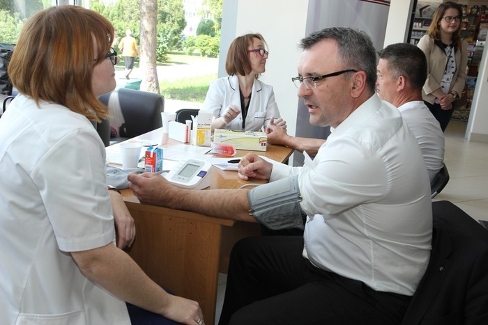 Akcja profilaktyczna WOMP w Urzędzie Marszałkowskim – trwają badania