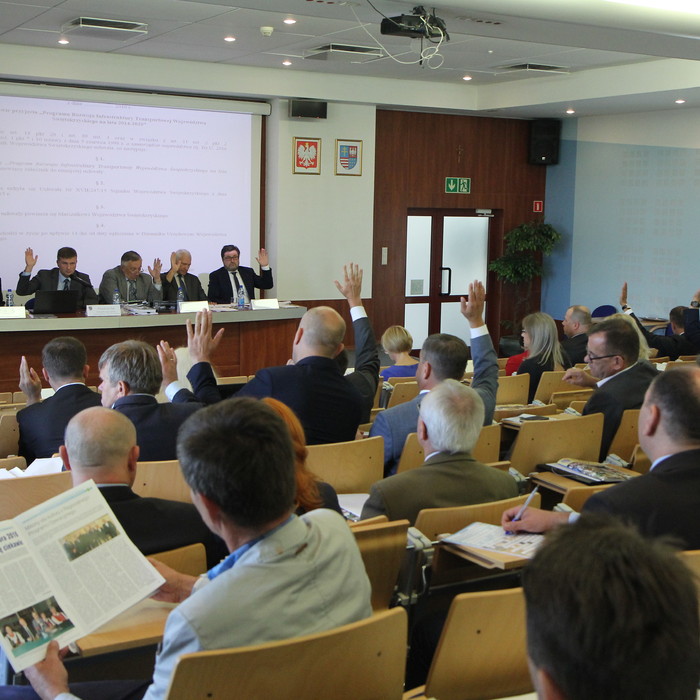 Informacja o budżecie, stanowisko w sprawie sytuacji w rolnictwie i pomoc samorządom na XXVI sesji Sejmiku