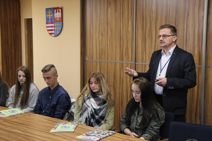 Uczniowie “Kopernika” na lekcji o samorządzie
