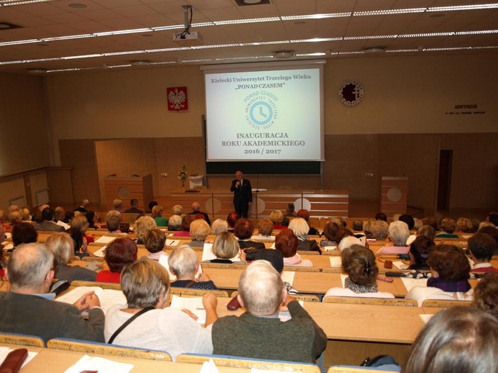 Studenci Uniwersytetu Trzeciego Wieku „Ponad Czasem” rozpoczęli naukę