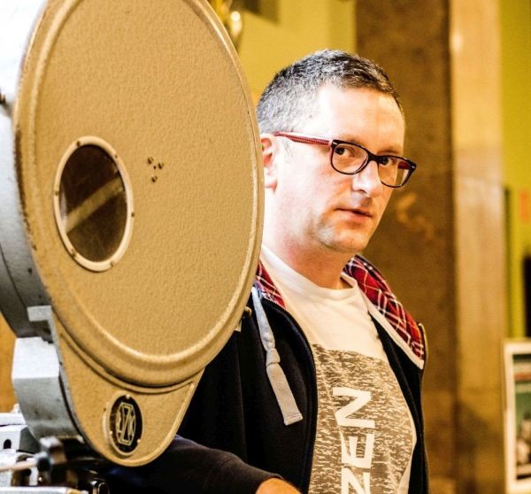 Kino Fenomen dla… ciekawych świata. Rozmowa z Jarosławem Skulskim