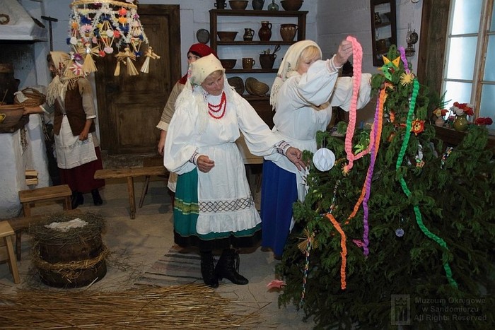 Bożonarodzeniowe tradycje świąteczne w kulturze ludowej