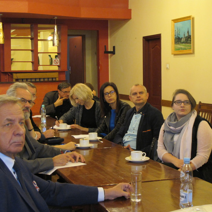 Spotkania grantowe w ramach nowego projektu „Innowacyjna edukacja – nowe możliwości zawodowe”