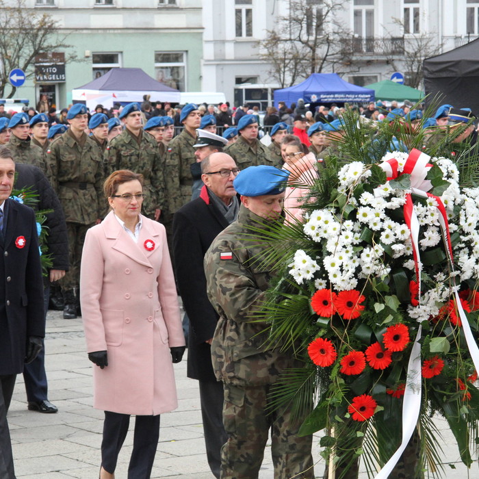 Uroczystości przed pomnikiem Marszałka Józefa Piłsudskiego