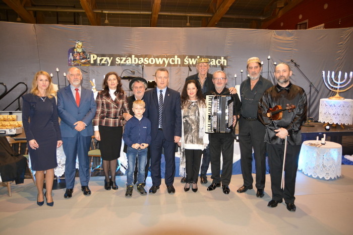 Przy szabasowych świecach