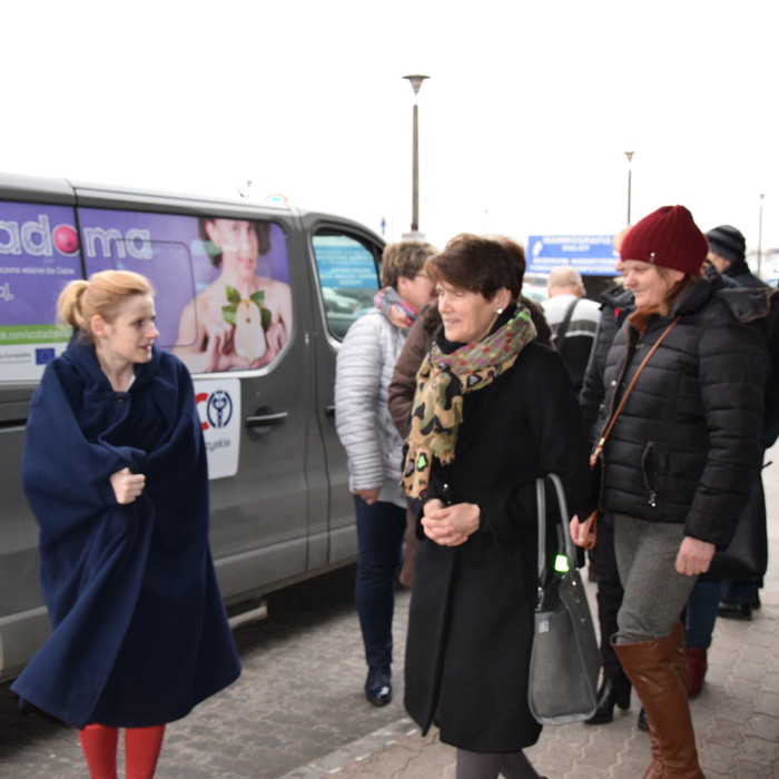 Bus ŚCO już wozi pacjentki po zdrowie