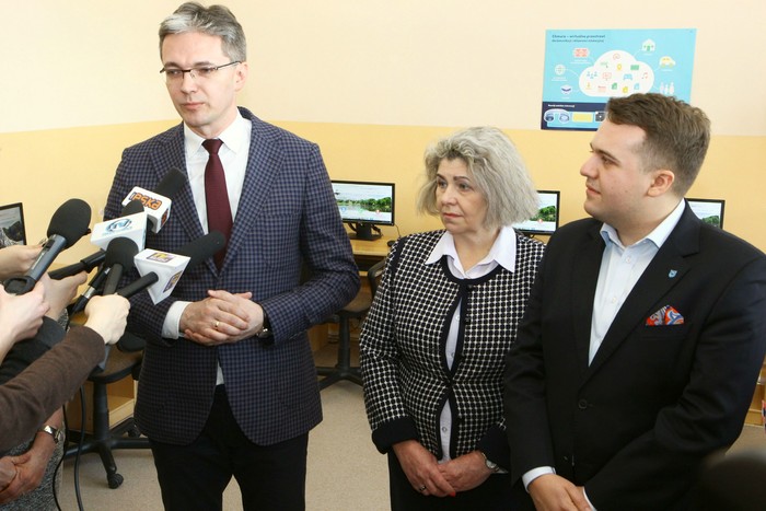 Nowoczesne pracownie komputerowe w starachowickich szkołach