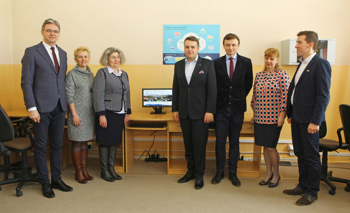 Nowoczesne pracownie komputerowe w starachowickich szkołach