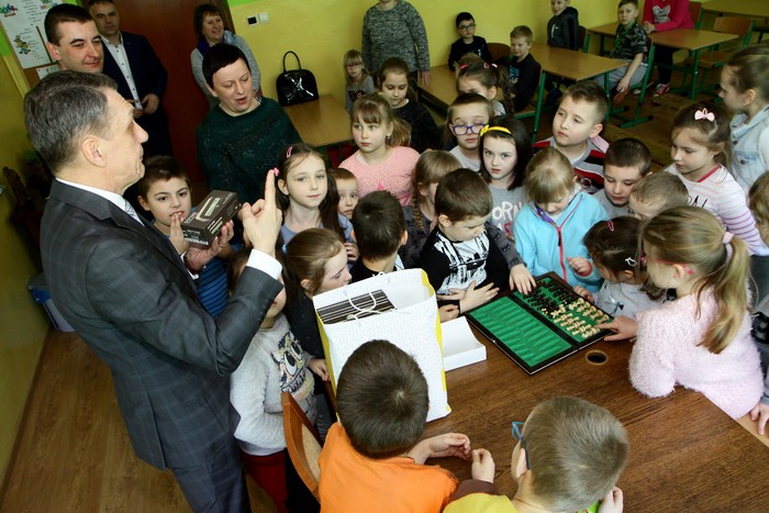 Szachy dla szkół z powiatu starachowickiego i skarżyskiego