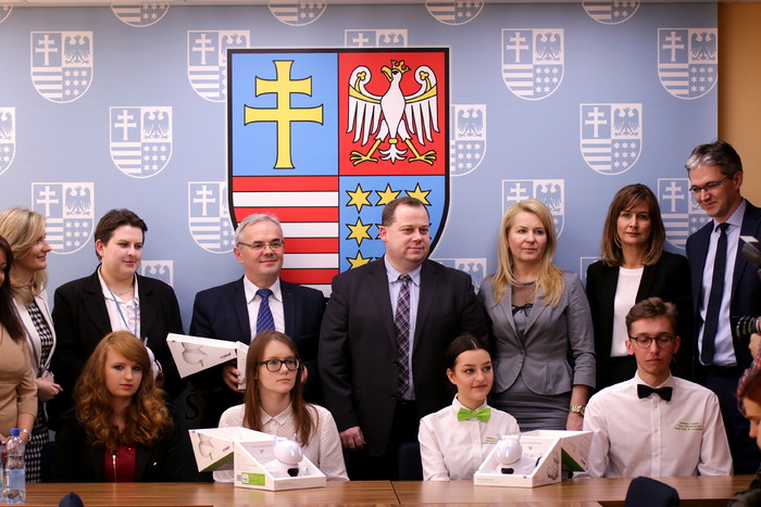 Roboty pomogą w nauce programowania