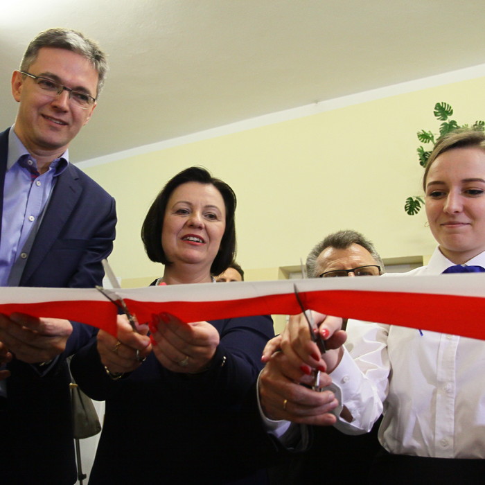 Otwarcie pracowni hotelarskiej w jędrzejowskiej szkole