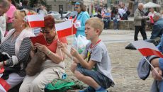 Dzień Flagi Na Rynku W Kielcach (2)