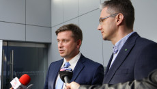 Przewodniczący Sejmiku Arkadiusz Bąk i marszałek Adam Jarubas udzielają wywiadu