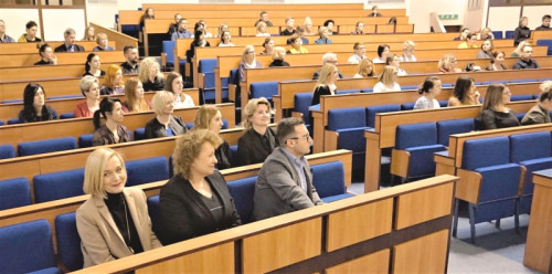Wicemarszałek Renata Janik podczas konferencji w Świętokrzyskim Urzędzie Wojewódzkim