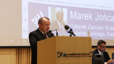 Przemawia członek Zarządu Województwa Marek Bogusławski