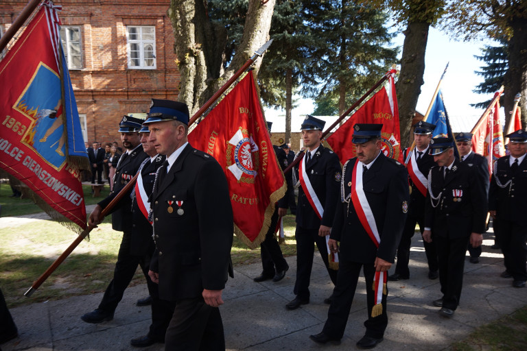 Pielgrzymka samorządowców i strażaków w Sulisławicach 2019