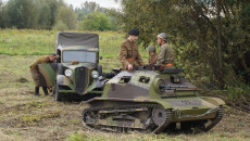 Rekonstrukcja historyczna bitwy o Osiek, którą stoczyli żołnierze polscy z najeźdźcą niemieckim 11 września 1939 r.