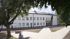 termomodernizacja budynków w Starachowicach dofinansowana z RPO