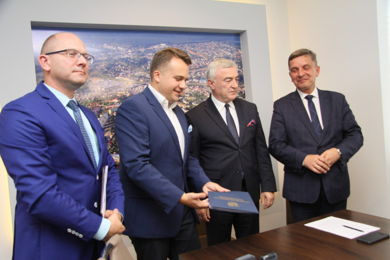 Ponad 20 mln zł dla Starachowic na termomodernizację szkół i przedszkoli