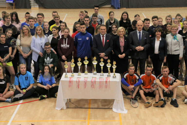 Badmintoniści Rywalizowali O Puchar Marszałka (16)