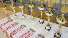 Badmintoniści Rywalizowali O Puchar Marszałka (6)