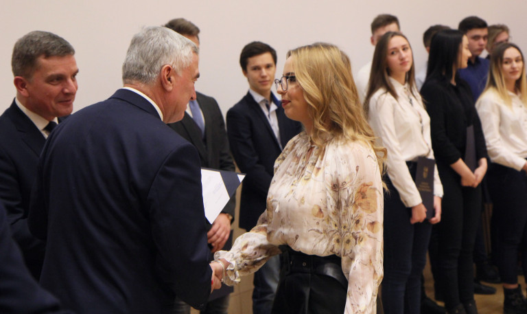 Stypendia Samorządu dla Polaków ze Wschodu