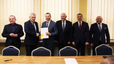 umowa na nowoczesne oświetlenie w Opatowie dofinansowane ze środków RPO