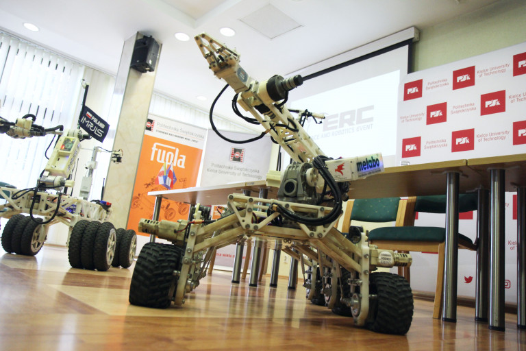 Konferencja Szóstej Edycji Międzynarodowych Zawodów Robotów Marsjańskich European Rover Challenge (12)