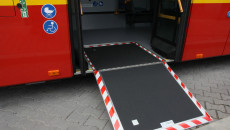 Autobusy dostępne są dla osób z niepełnosprawnością
