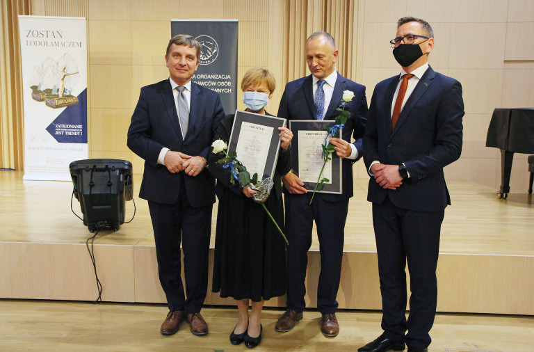 Laureatom Gratulował Andrzej Pruś