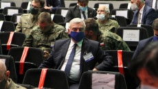 Marszałek Województwa Świętokrzyskiego Andrzej Bętkowski na otwarciu Targów zbrojeniowych