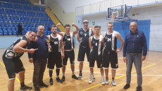 Ogólnopolski Turniej Koszykówki Amatorskiej Uczestnicy Wraz Z Organizatorem