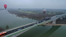 most przez Wisłęłączący Nowy Korczyn i Borusową
