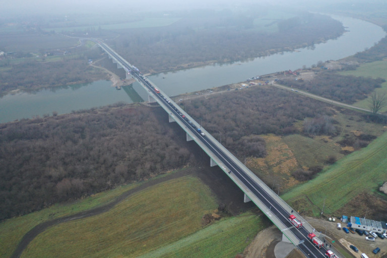 Widok Z Lotu Ptaka Mostu Na Wiśle W Nowym Korczynie