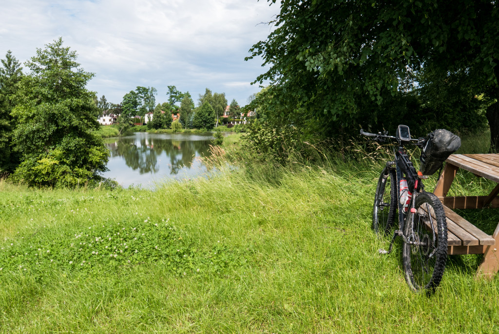 Miejsce Odpoczynku Nad Rzeką Kamienną W Pętkowicach Kolonii