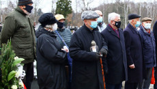 Zdjęcie Zbiorowe Uczestników Uroczystości Na Cmentarzu Na Piaskach W Kielcach.