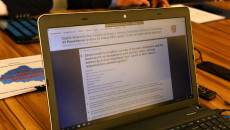 Laptop Używany Podczas Posiedzenia Komisji