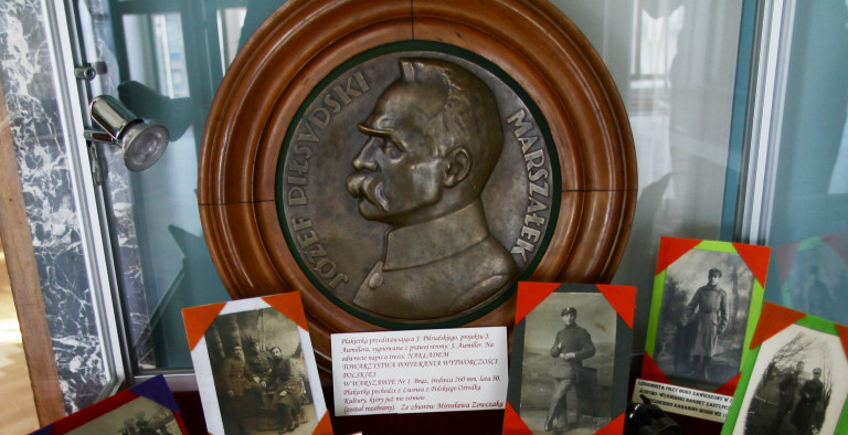 Medal Z Marszałkiem Józefem Piłsudskim