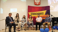 Uczestnicy Debaty W Starachowicach Pn. Jak Wspierać Młodzież W Realizacji Ich Pomysłów