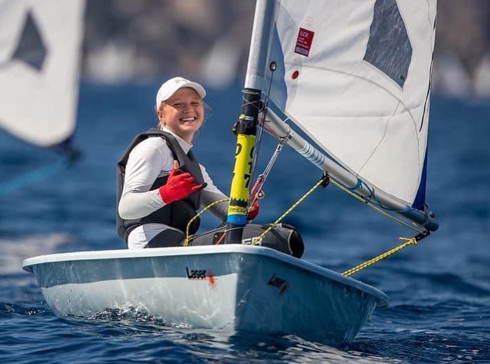 Udział W Mistrzostwach Europy W żeglarskiej Klasie Laser Radial Natalia Nadrzewia Podczas Rywalizacji