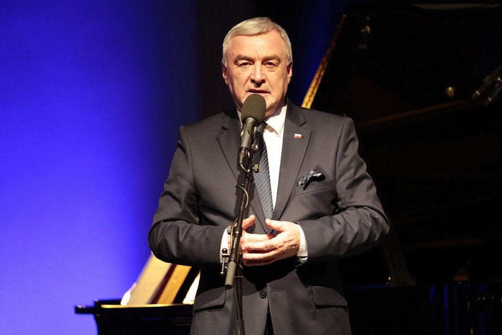 Marszałek Andrzej Bętkowski podziękował za inicjatywę organizacji koncertu, który promuje Międzynarodowy Festiwal Muzyczny imienia Krystyny Jamroz 